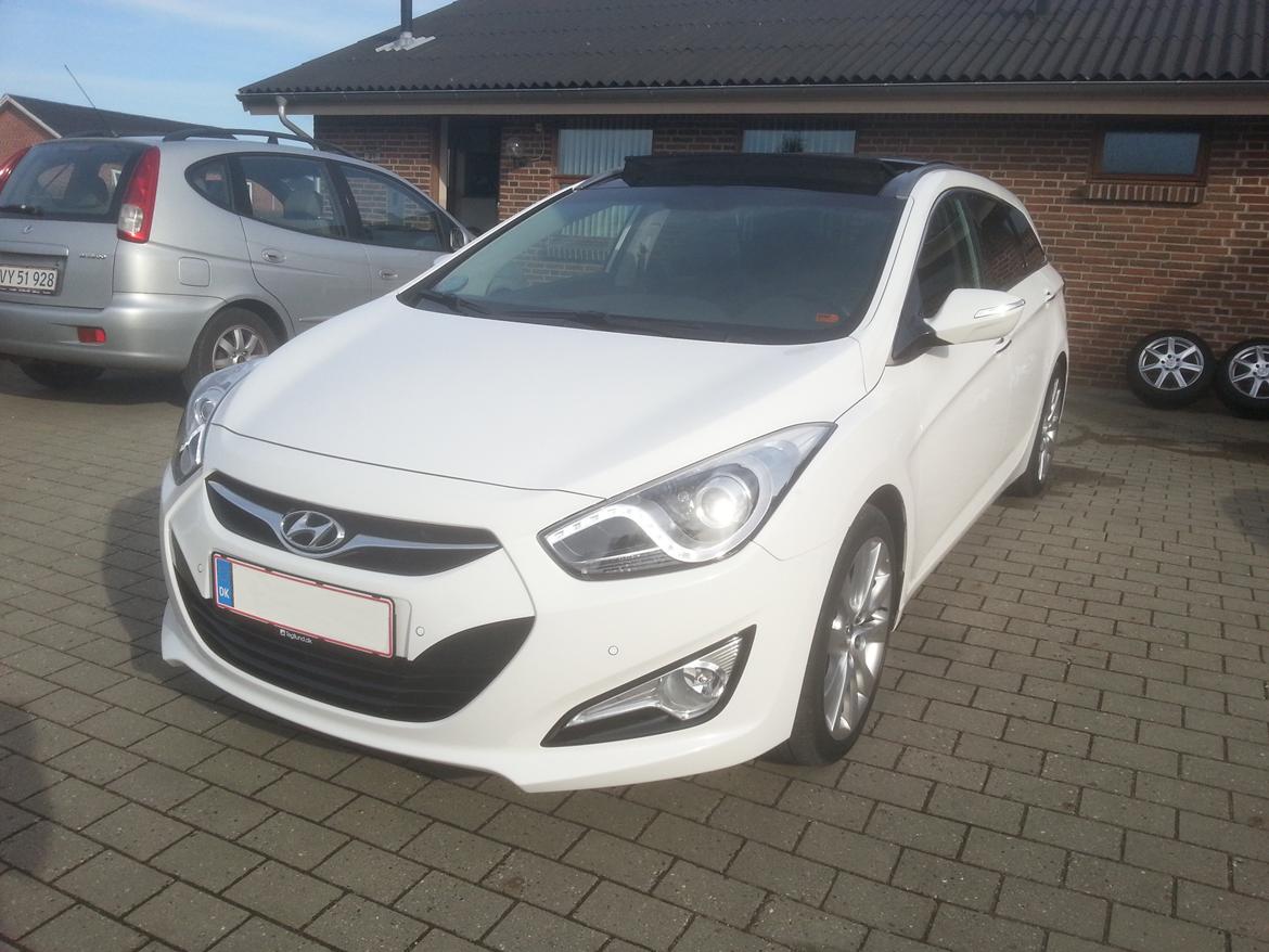 Hyundai I40 1,7 CRDI 136 premium "MANDAGSBILEN" billede 1