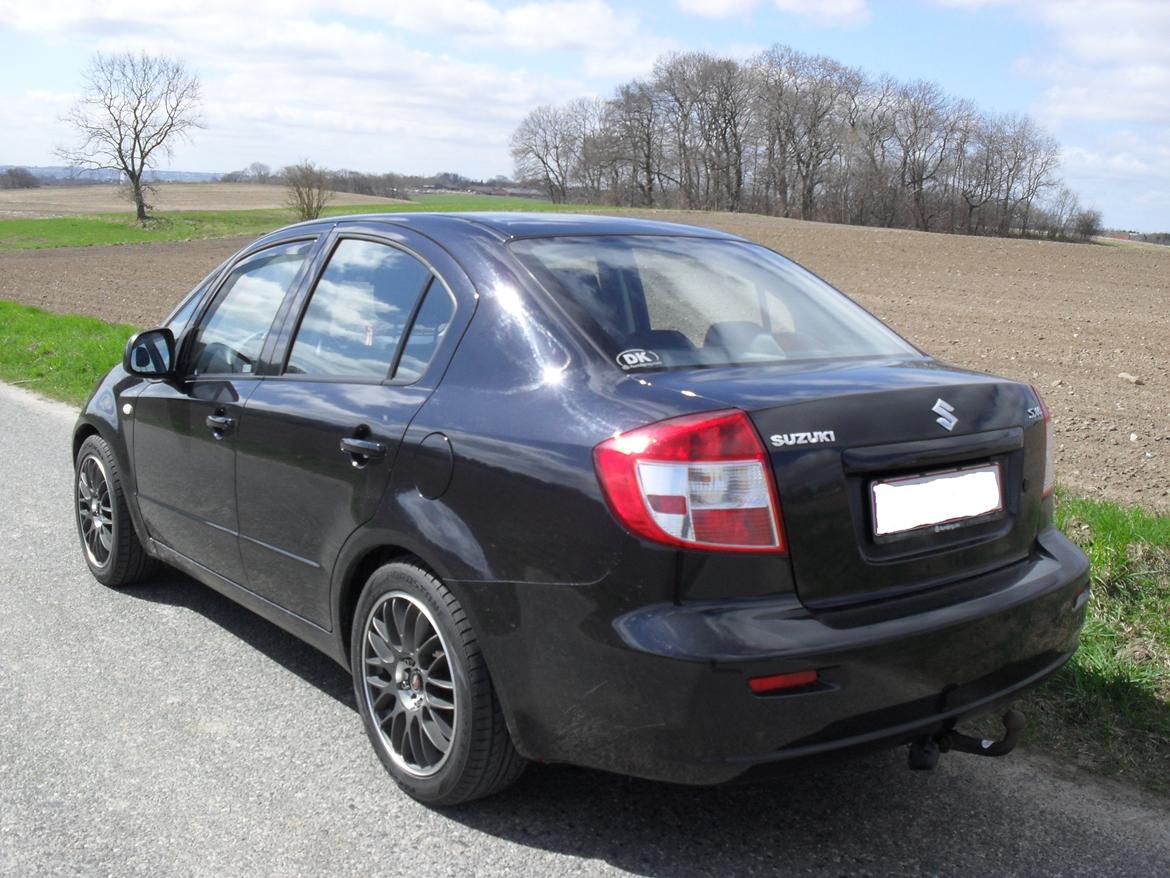 Suzuki SX4 Sedan Solgt billede 6