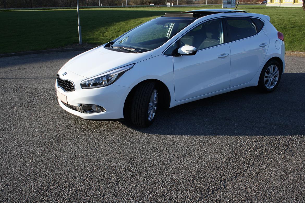 Kia Ceed 1.6 GDI Premium *Solgt* billede 8