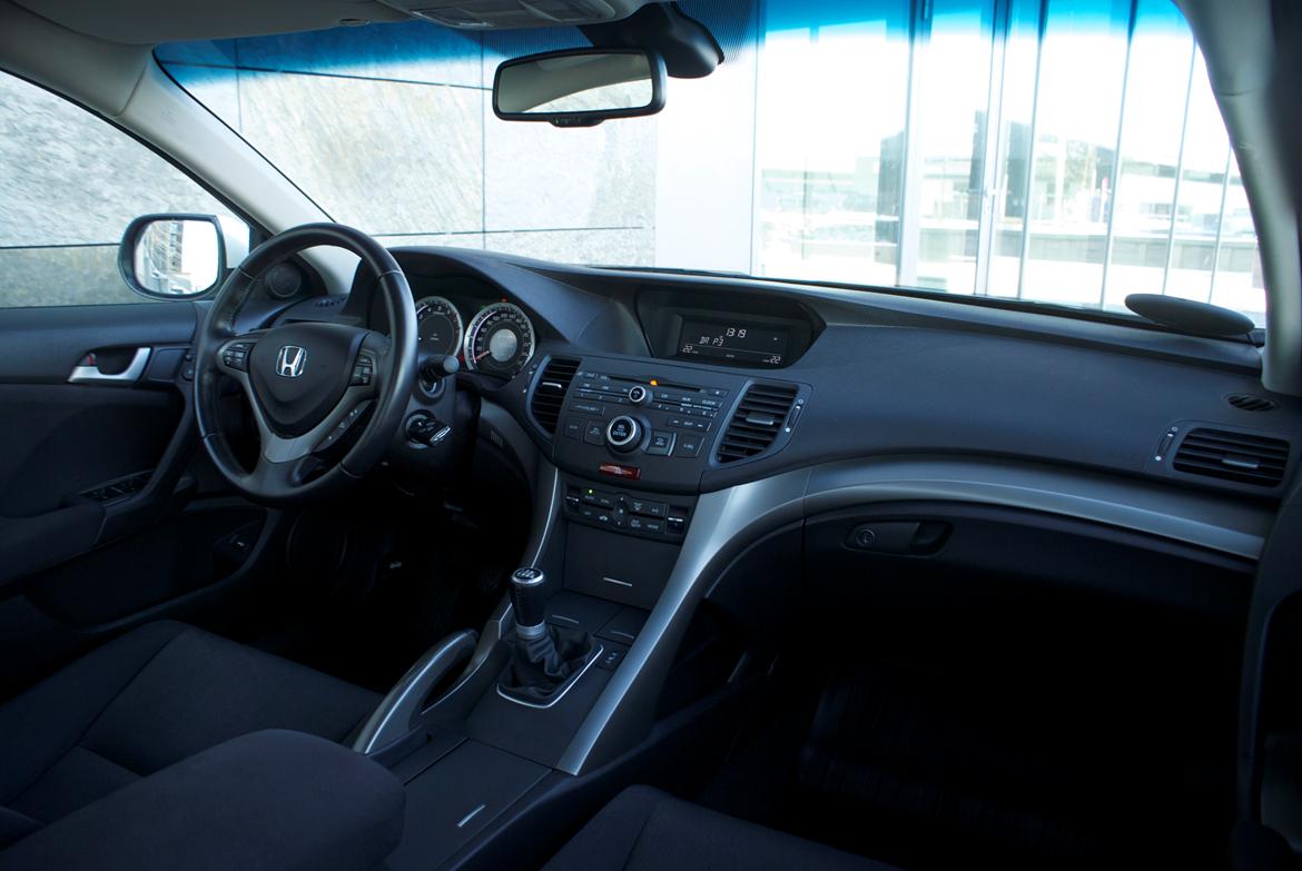 Honda Accord Elegance - Standard kabine, men virkelig lækker og veludstyret billede 16