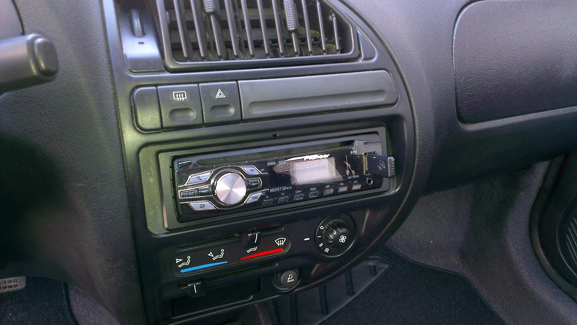 Citroën Saxo 1,4i 8v 97,9 hk:) Tidl. Bil billede 4