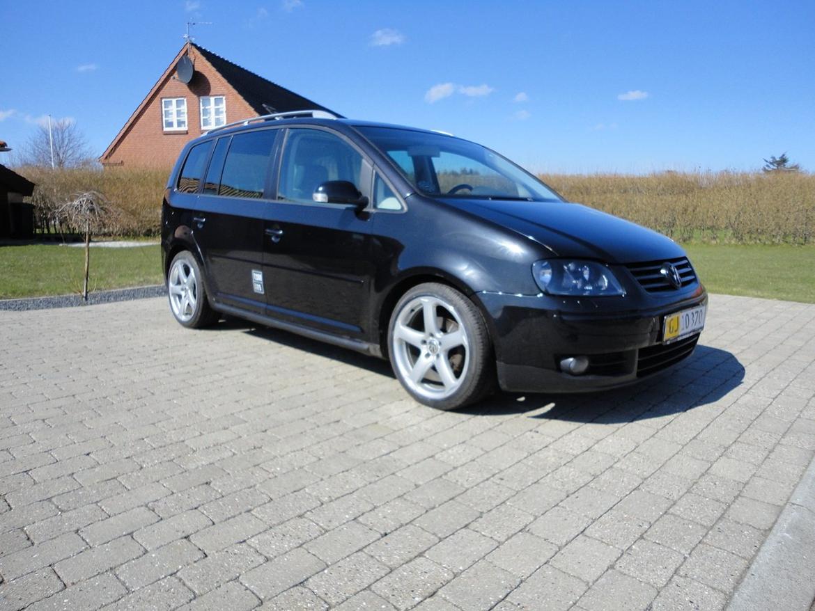 VW Touran Highline DSG billede 1