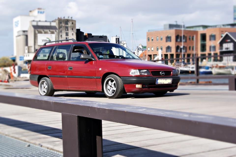 Opel Astra F - Copyright - Wurstii-photo http://www.wurstii-photo.dk/ billede 1