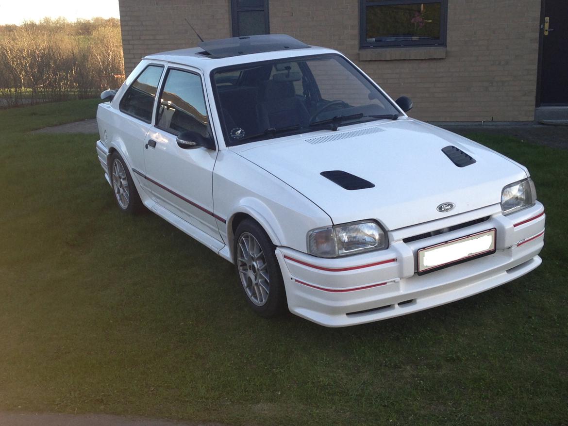 Ford Escort 1.9 RSi billede 1