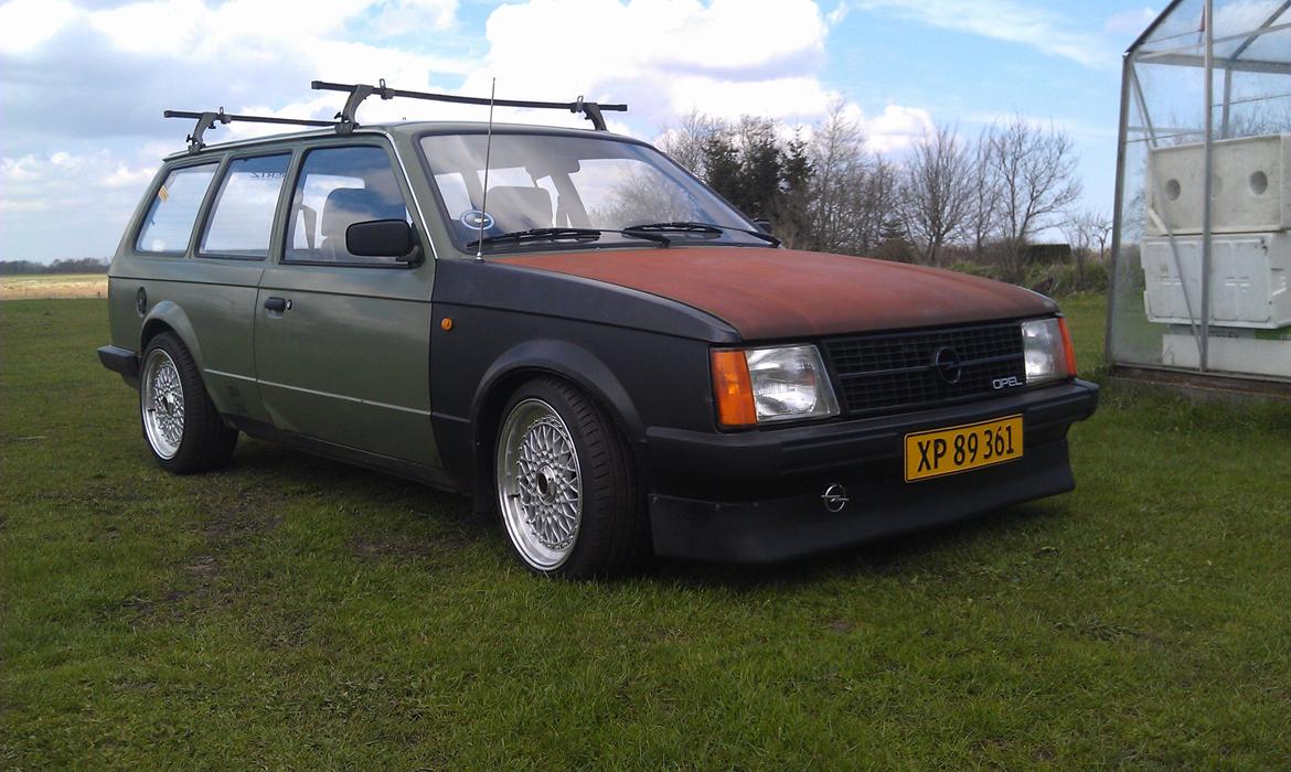 Opel Kadett D caravan. billede 2