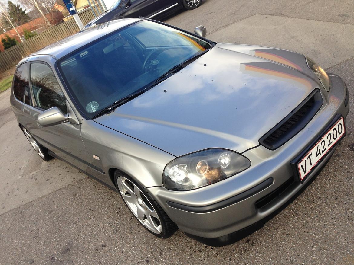 Honda Civic - Sådan så den ud da jeg købte den :) billede 2