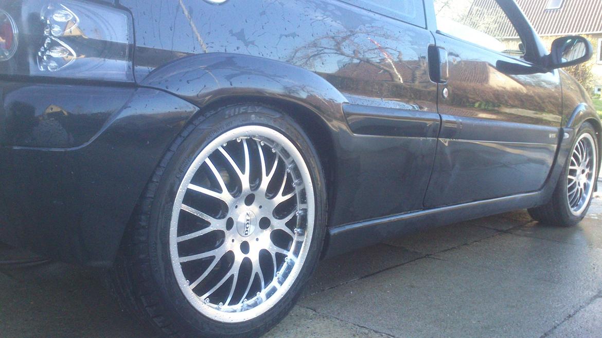 Citroën Saxo 1,6 vts 8v Sport. - ja der skal pudses :) billede 2