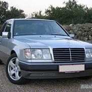 Mercedes Benz W124 300D