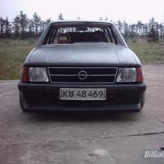 Opel kadett d stc   solgt.