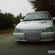 Opel kadett E