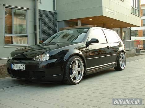 VW Golf R32 billede 1