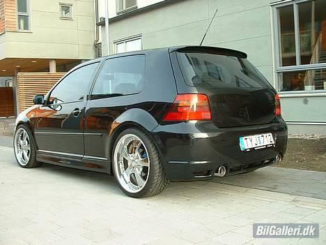 VW Golf R32 billede 3
