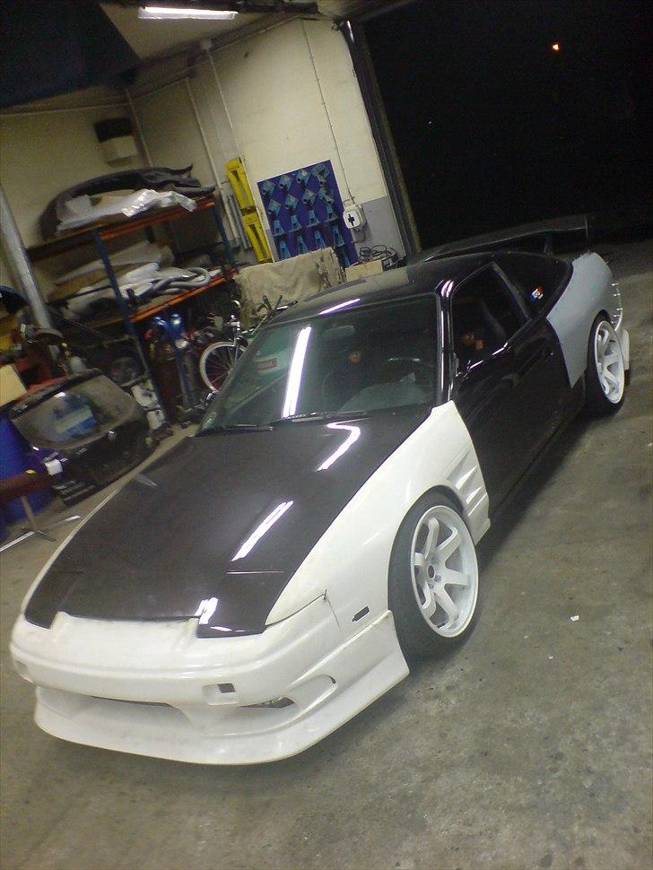 Nissan 200sx *Bodil´len* -  Som den står pt, så nåede jeg ikke længere..... :D billede 1