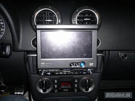 Audi TT - Mit nyindkøbte Pioneer. Shit det spiller godt sammen med Bose Soundsystem billede 5