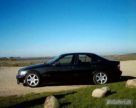 BMW E36 =SOLGT= billede 2