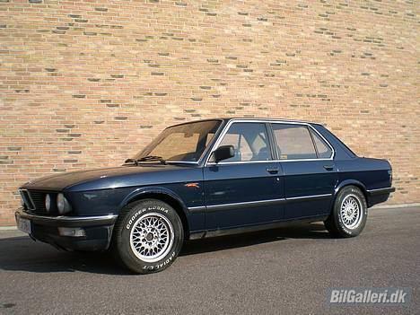 BMW 525i ***SOLGT*** - Nyvasket... billede 1