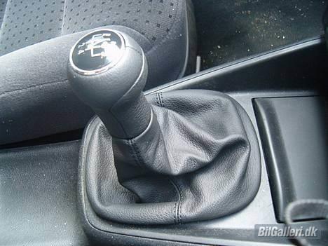 VW Golf 4 TDI - ny læder gearknop billede 7