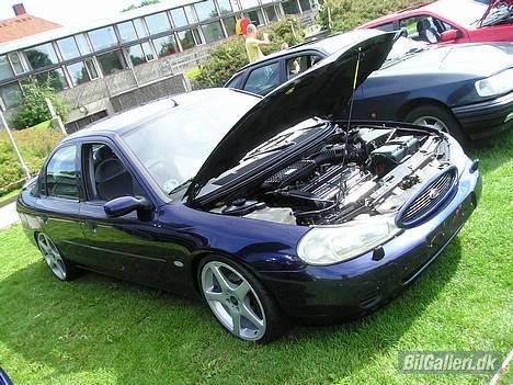 Ford Mondeo 2.0 16V billede 1