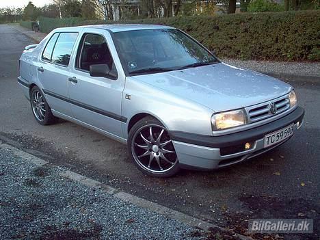 VW vento 2,0   SOLGT billede 1