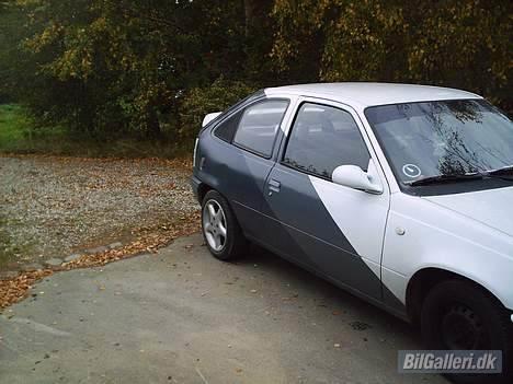 Opel kadett E billede 2