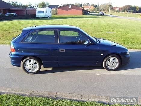 Opel Astra GSI 16V billede 3