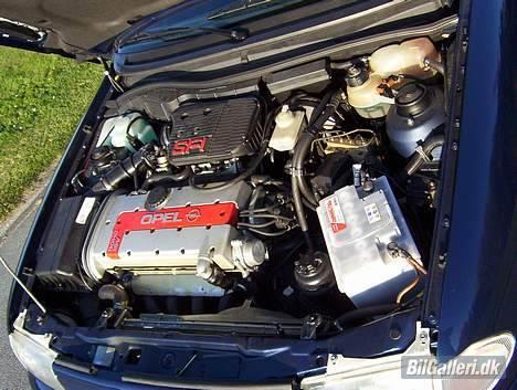 Opel Astra GSI 16V billede 14