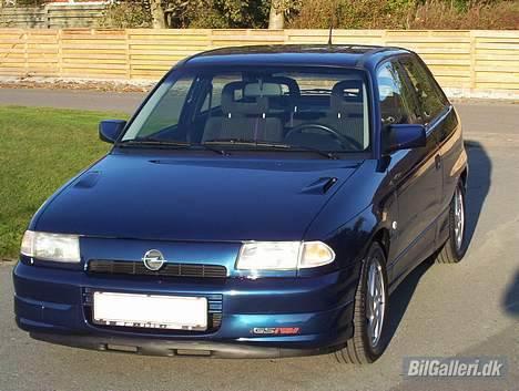 Opel Astra GSI 16V billede 18
