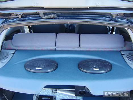 Fiat Bravo - Så er hattehylden blevet betrukket med læder..  billede 9