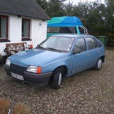 Opel Kadett E 1.2