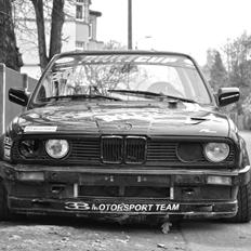 BMW E30 325 low budget drifter