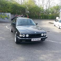 BMW E32 750i