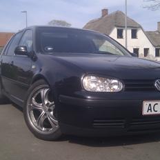 VW Golf 4