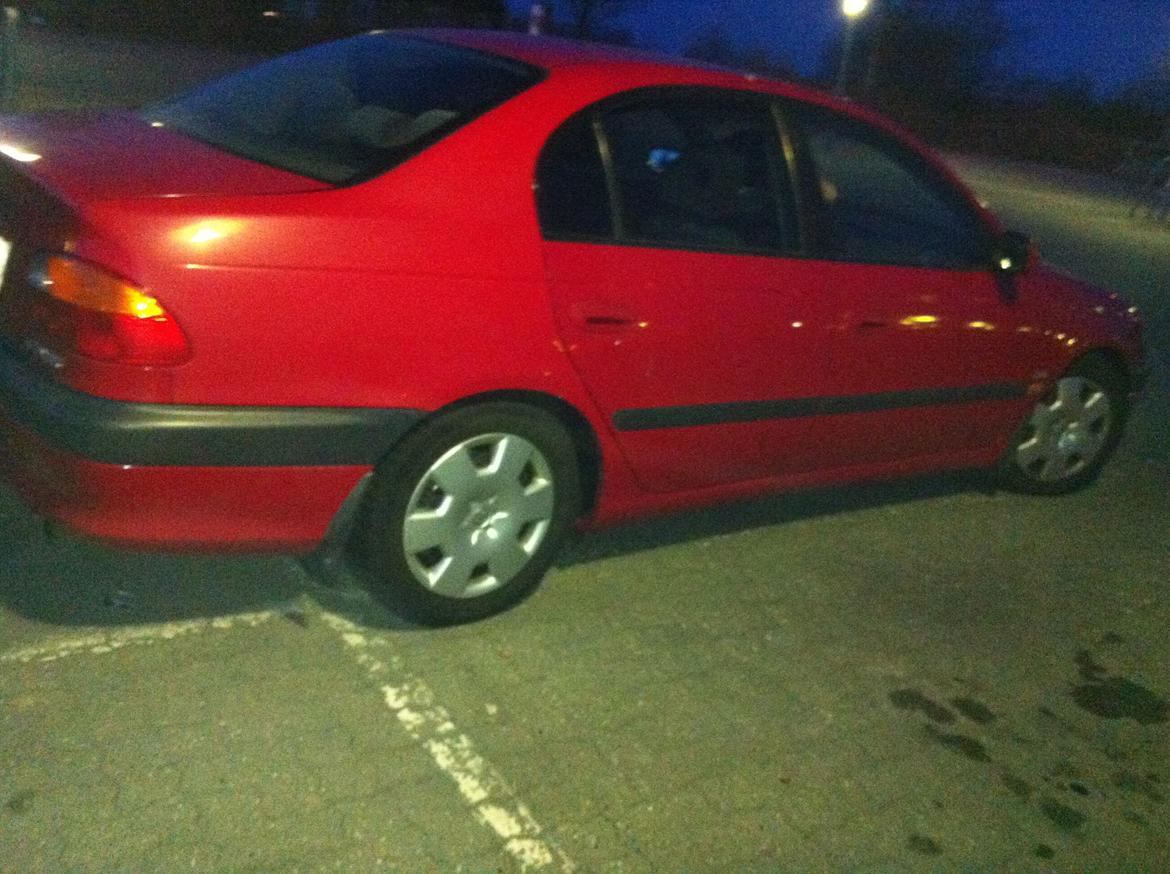 Toyota Avensis T22 billede 10