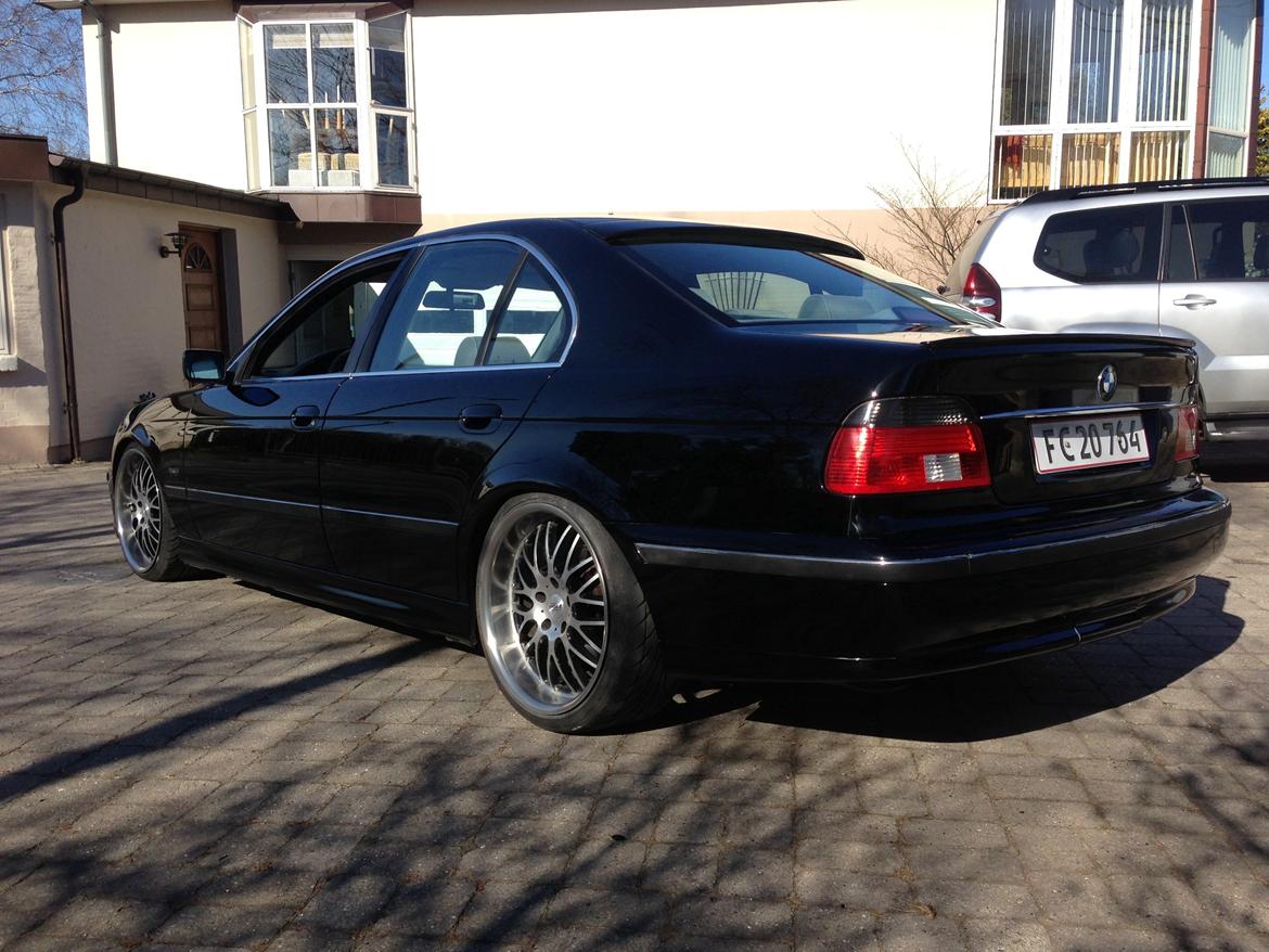BMW E39 523i billede 4