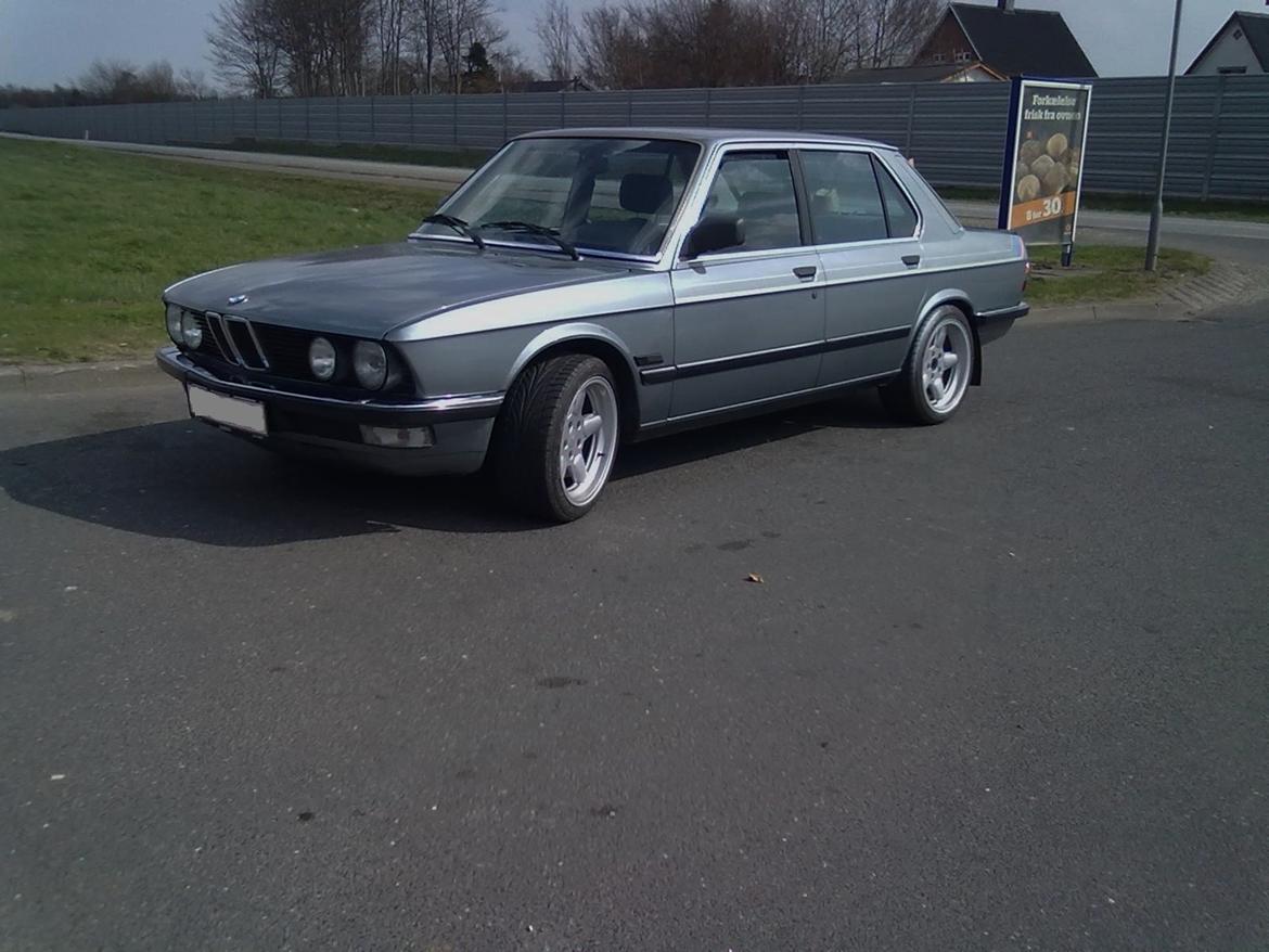 BMW E28 525i billede 6
