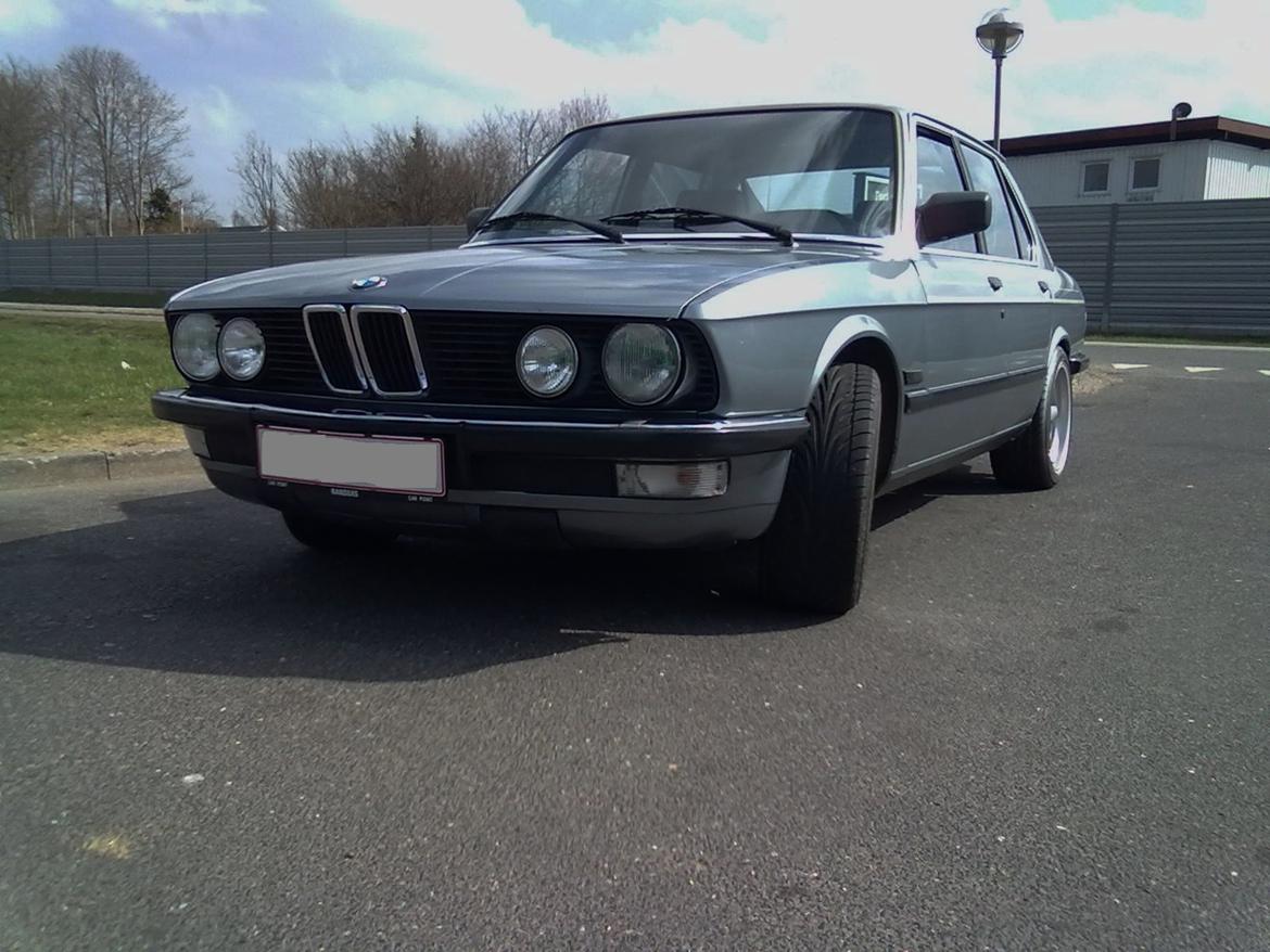 BMW E28 525i billede 9