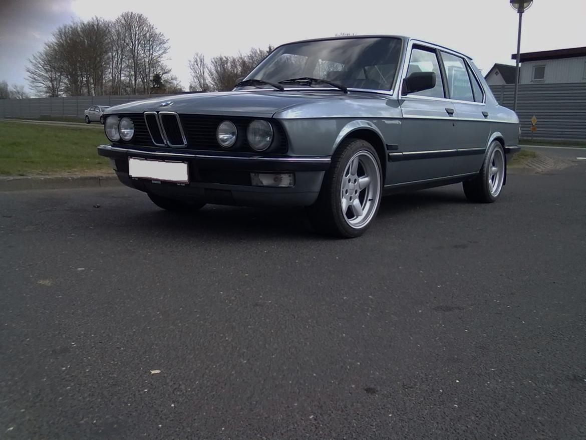 BMW E28 525i billede 14