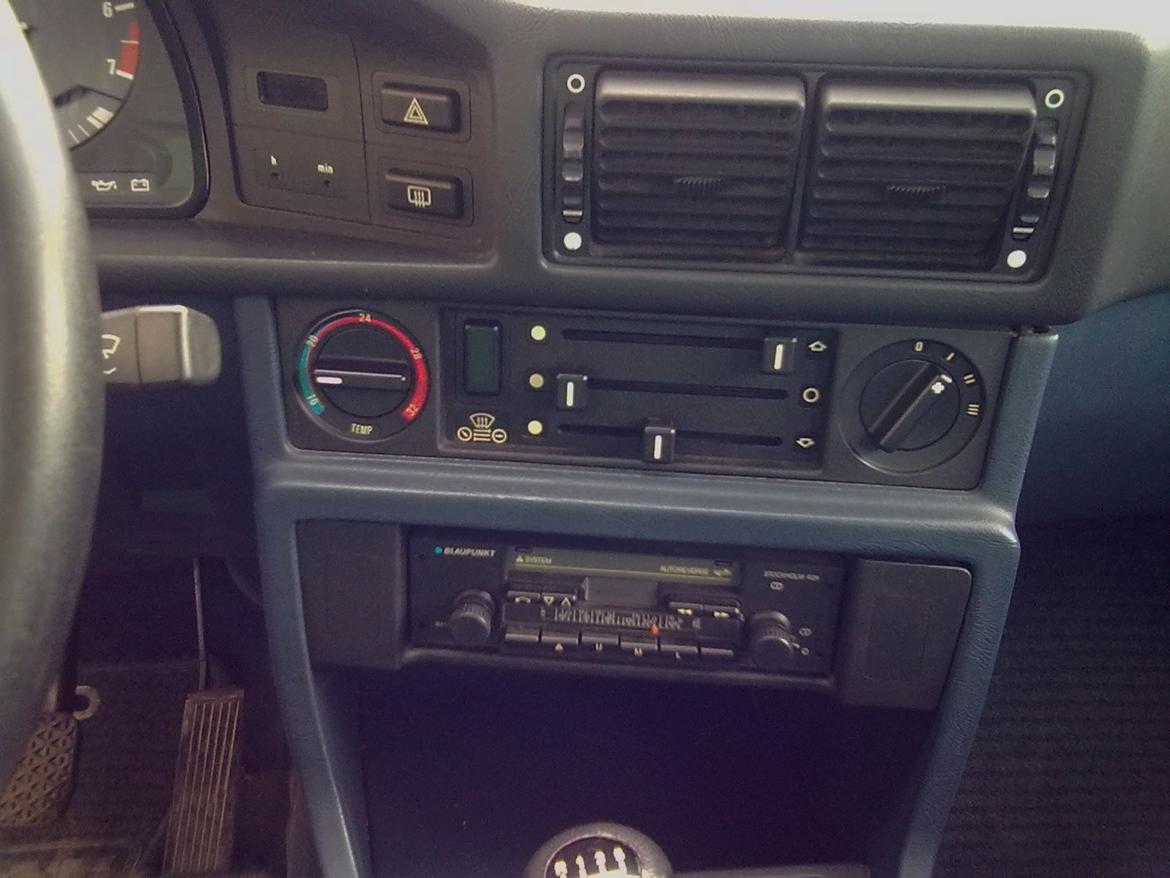 BMW E28 525i - Blaupunkt kasetteafspiller. billede 17