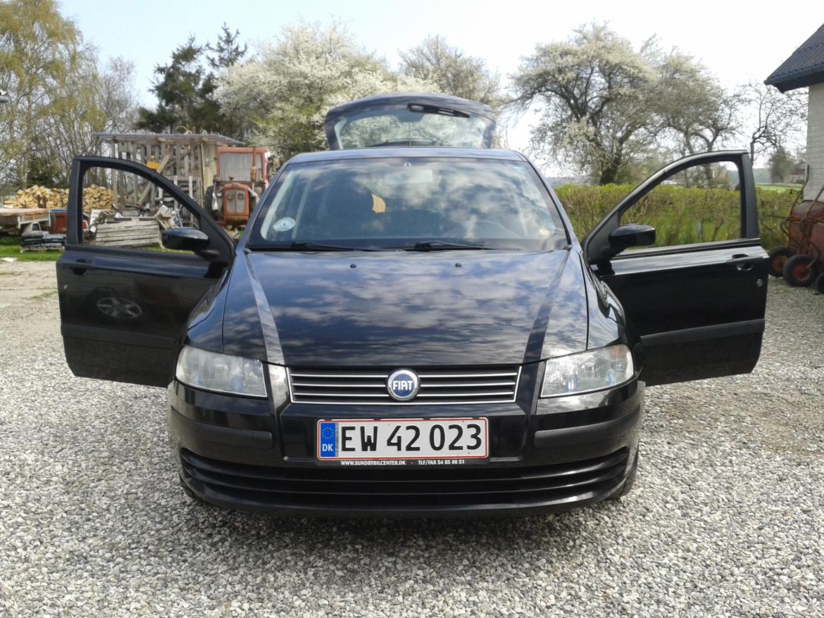 Fiat stilo - bilen efter den har fået en voks tur billede 13