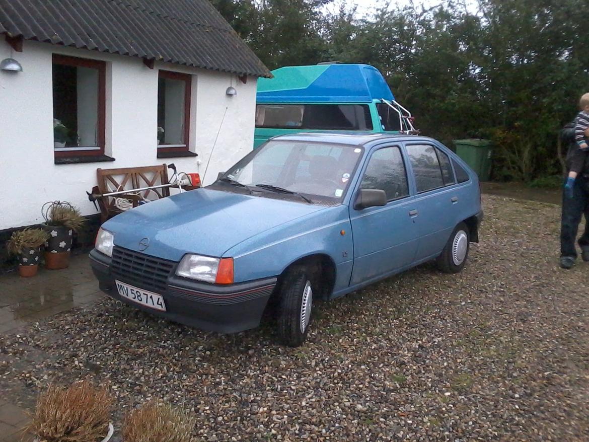 Opel Kadett E 1.2 billede 1