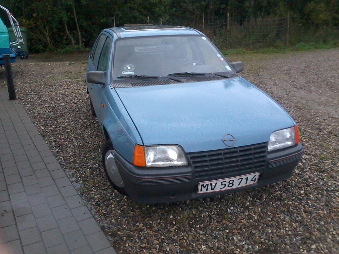 Opel Kadett E 1.2 billede 4