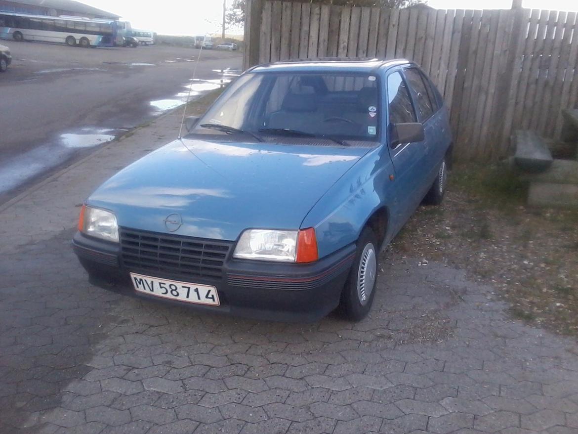 Opel Kadett E 1.2 billede 6
