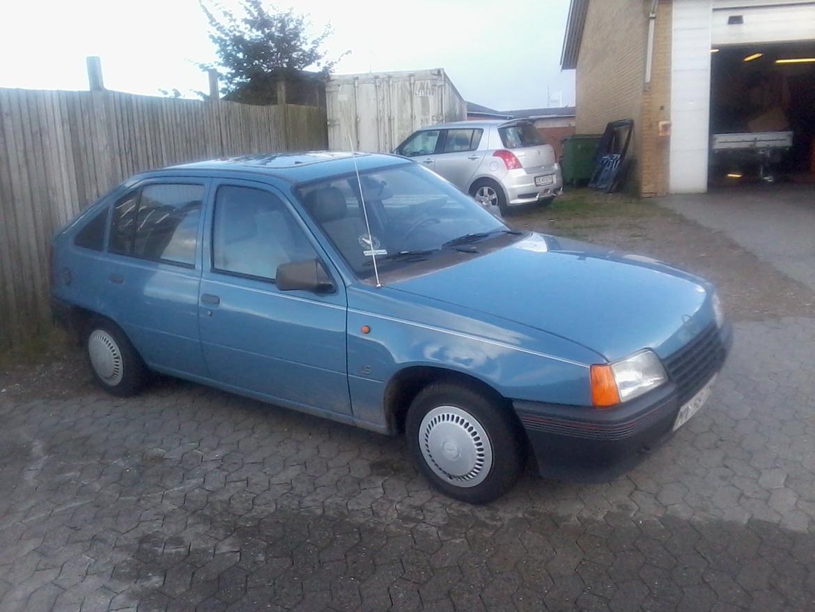 Opel Kadett E 1.2 billede 7
