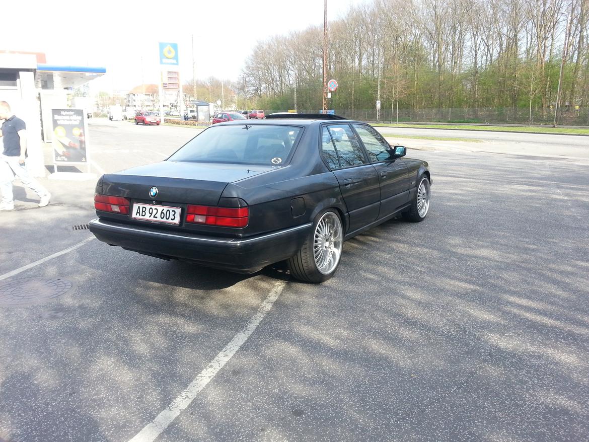 BMW E32 750i billede 4