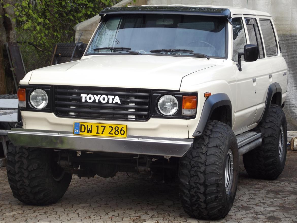 Toyota Landcruiser HJ 60 / 61 - Nu med de rigtige "sutter" billede 2