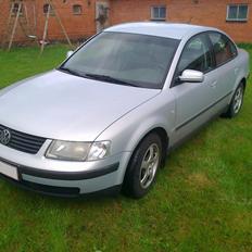 VW Passat den grå basse