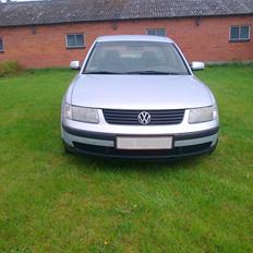 VW Passat den grå basse