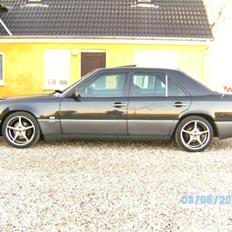 Mercedes Benz 300 turbo diesel sportsline