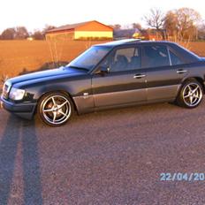 Mercedes Benz 300 turbo diesel sportsline