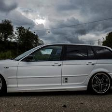 BMW e46 330i touring